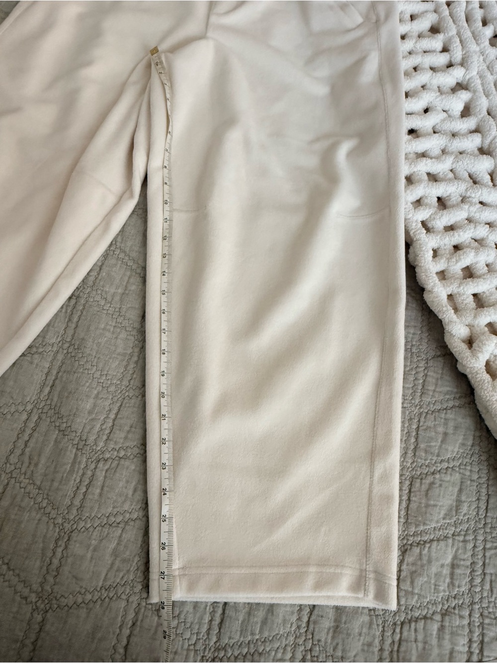 aerie Polar Fleece Barrel Pants - Picture 4 of 5